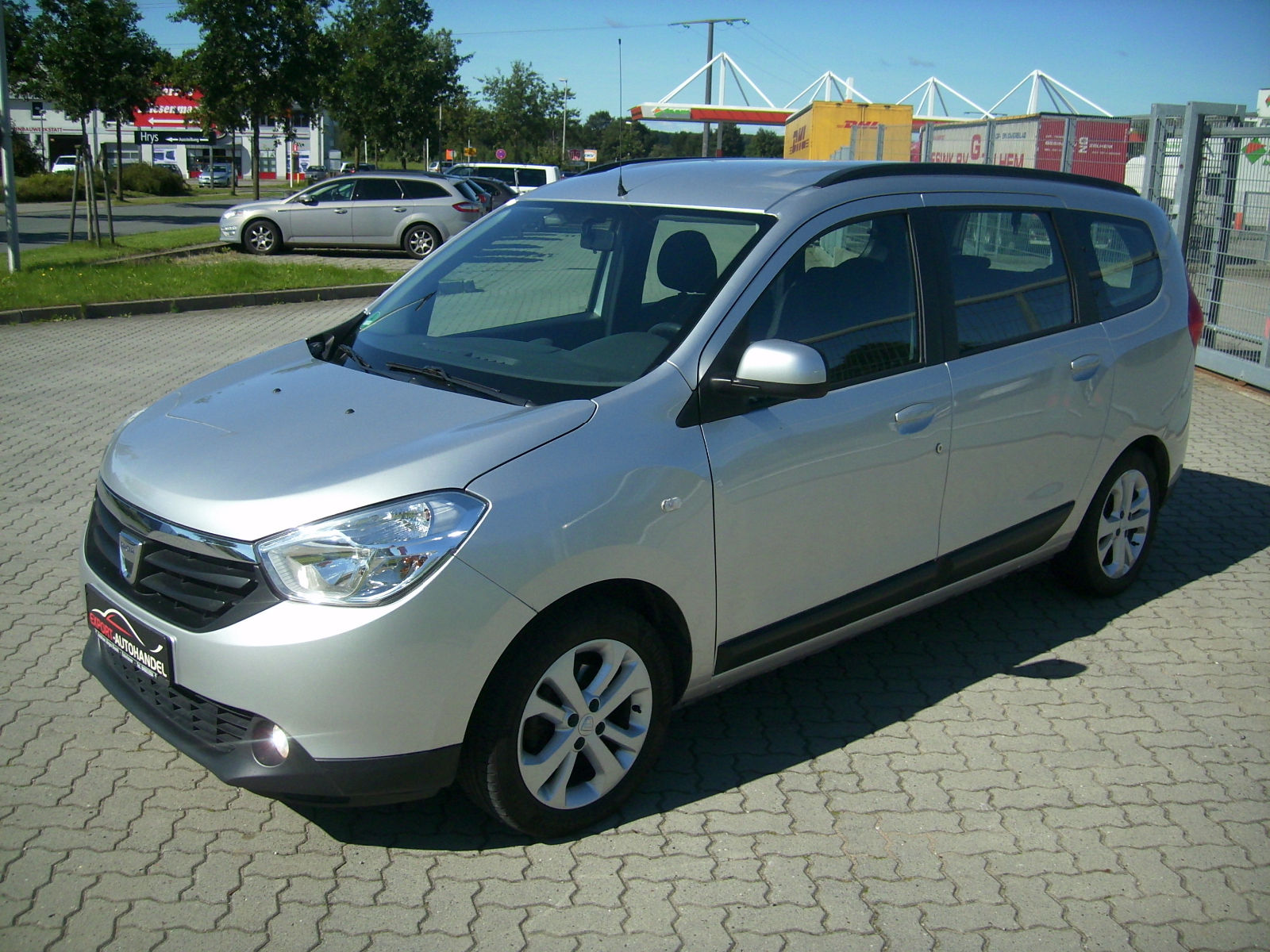 Left hand drive DACIA LODGY 1.5 DCI 7 SEATER