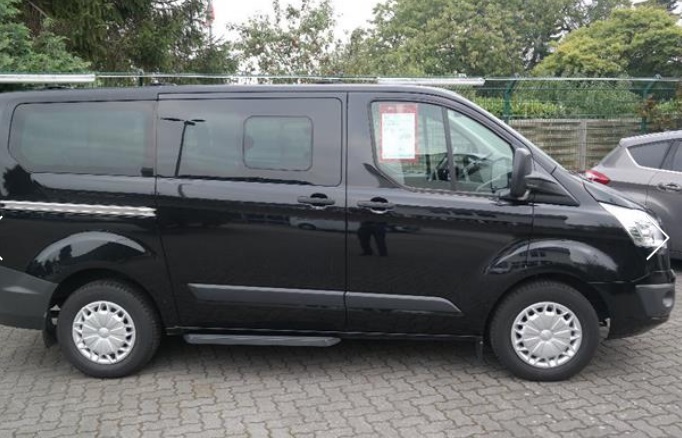 Left hand drive FORD TOURNEO 2.2 TDCI TREND L1H1 9 SEATER 