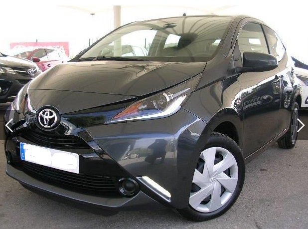 Left hand drive TOYOTA AYGO 1.0 VVT-i X-PLAY Business