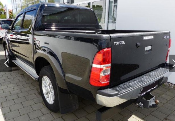 Left hand drive TOYOTA HILUX 4x4 Double Cab DPF Comfort 