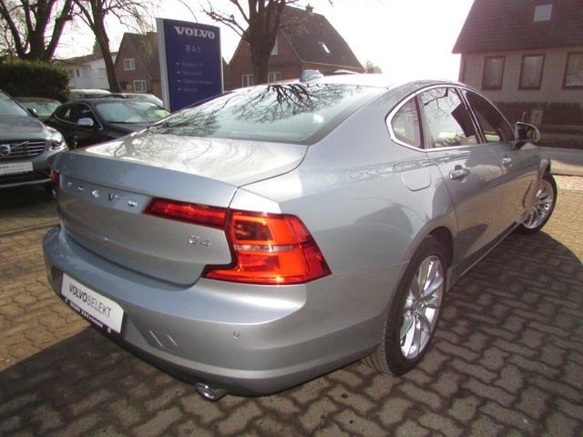 Left hand drive VOLVO S90 D4 Momentum Geartronic 