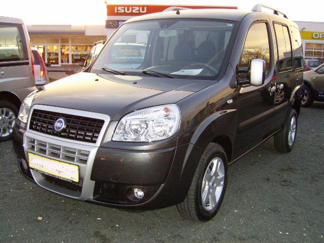 voiture FIAT DOBLO 01 01 2008 Metallic Tan Brown lieu