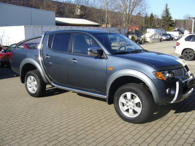 voiture MITSUBISHI L200 01 01 2008 Metallic Grey lieu