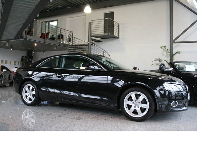 LHD AUDI A5 01 09 2009 Metallic Phantom Black Pearl 