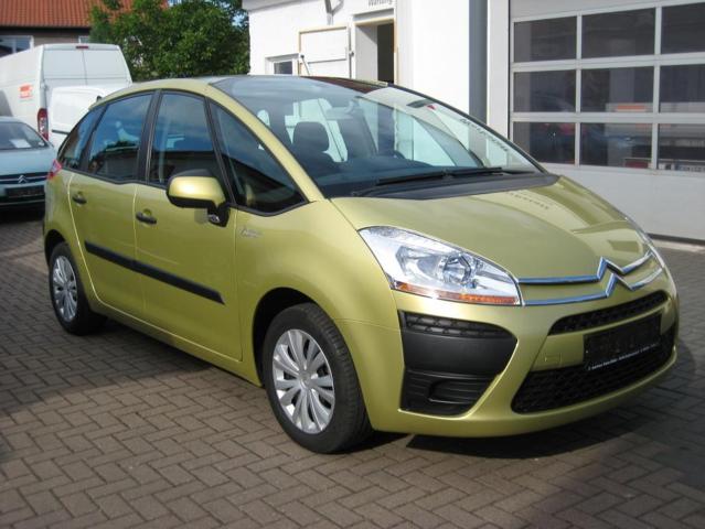http://www.my-lhd.co.uk/images/voitures/4533a-car-citroen-c4%20picasso-1.jpg