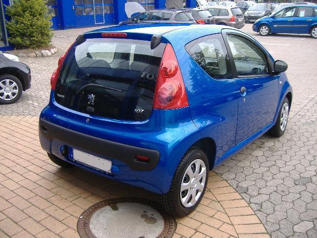 1 LHD PEUGEOT 107 01 05 2009 Metallic Blue lieu