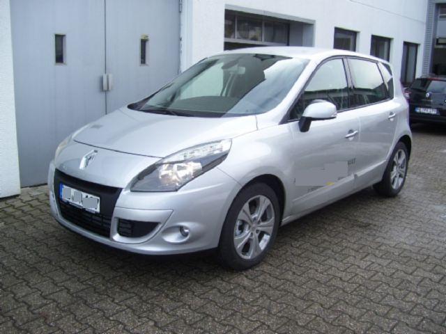 voiture RENAULT SCENIC 01 02 2010 Metallic Silver lieu