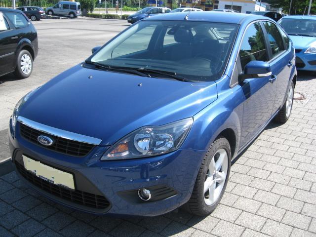 voiture FORD FOCUS 01 02 2010 Metallic Blue lieu