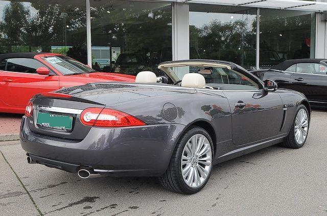 1 LHD JAGUAR XK8 01 02 2010 Metallic Pearl Grey lieu