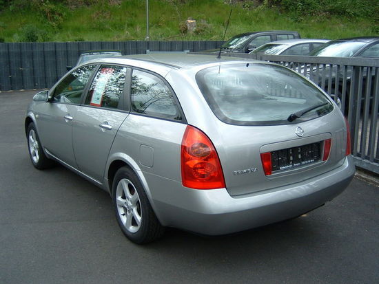 1 LHD NISSAN PRIMERA 01 06 2007 Metallic Silver lieu