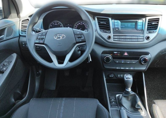 Left hand drive HYUNDAI TUCSON Tucson 1.6 GDI M/T Classic