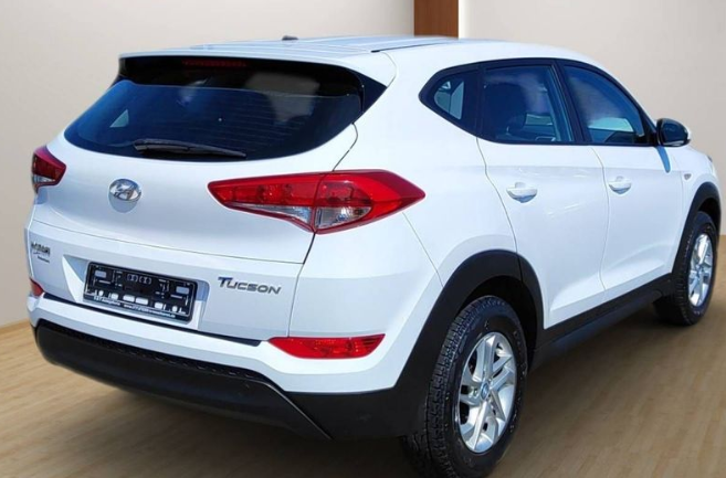 Left hand drive car HYUNDAI TUCSON (01/04/2018) - 