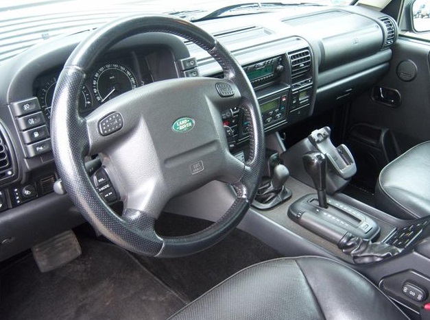 LANDROVER DISCOVERY (01/01/2004) - 