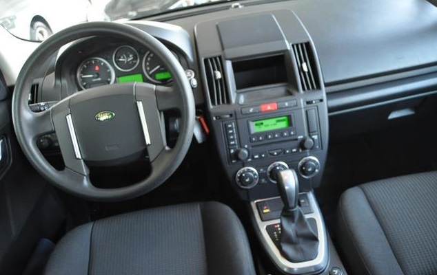 Left hand drive car LANDROVER FREELANDER (01/11/2010) - 