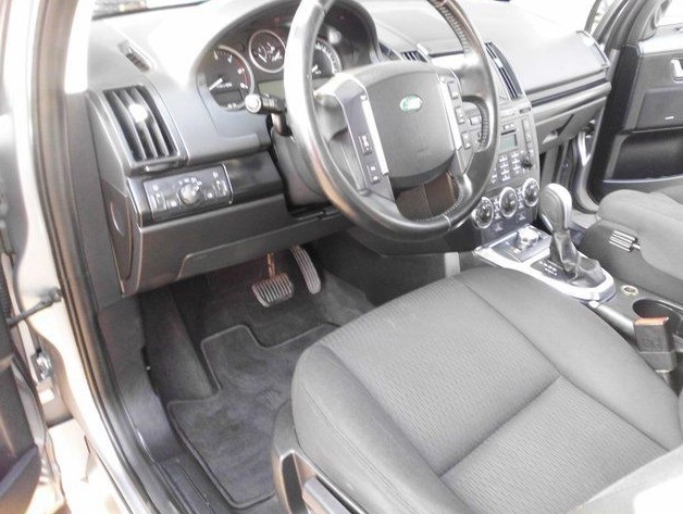 Left hand drive car LANDROVER FREELANDER (01/11/2012) - 