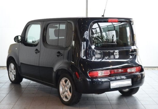 Left hand drive NISSAN CUBE 1.6 BASIS