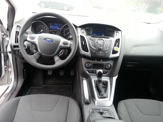 left hand drive FORD FOCUS (01/06/2011) -  