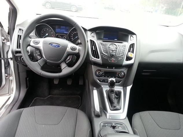 FORD FOCUS (01/06/2011) - 