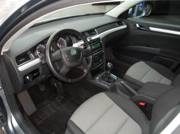 SKODA SUPERB (01/02/2012) - 