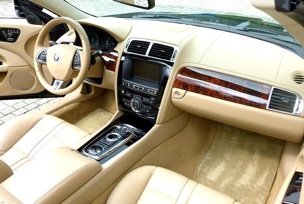 JAGUAR XK (01/04/2012) - 