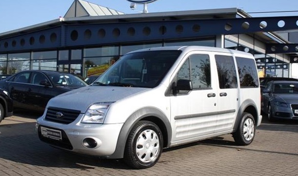 FORD TOURNEO (01/08/2010) - 