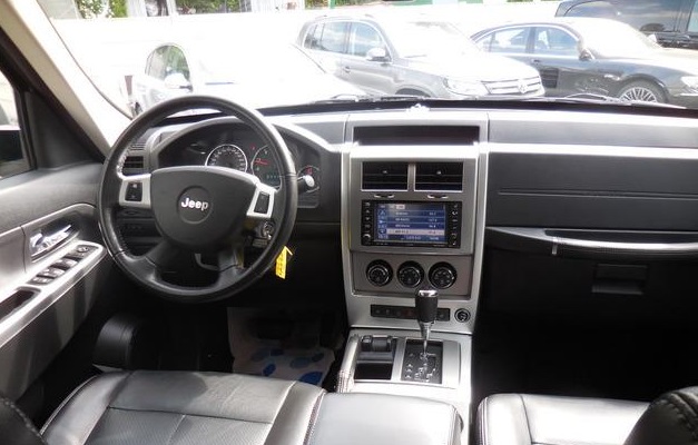 left hand drive JEEP CHEROKEE (01/04/2010) -  