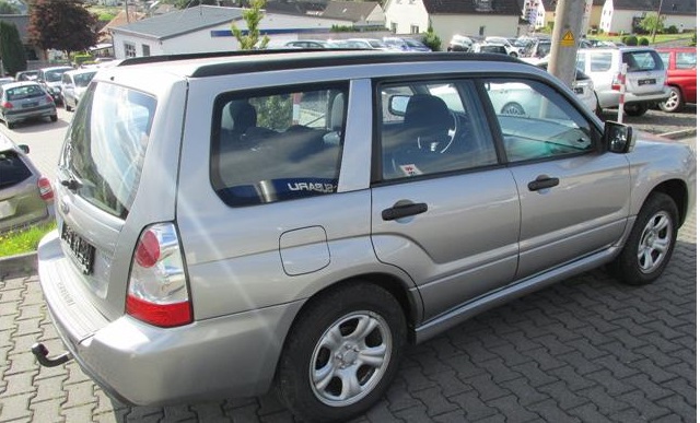 Left hand drive SUBARU FORESTER 2.0 X TOP