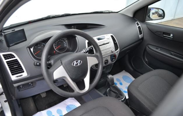 HYUNDAI i20 (01/05/2012) - 