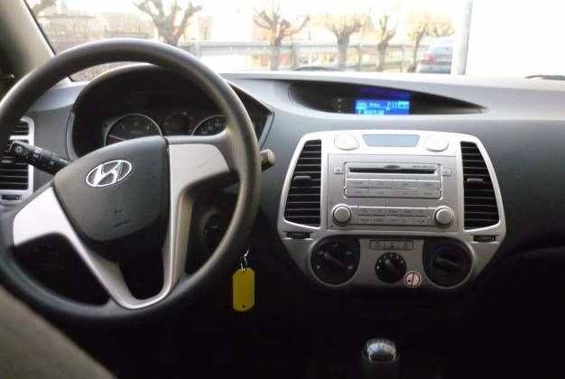 HYUNDAI i20 (01/11/2012) - 