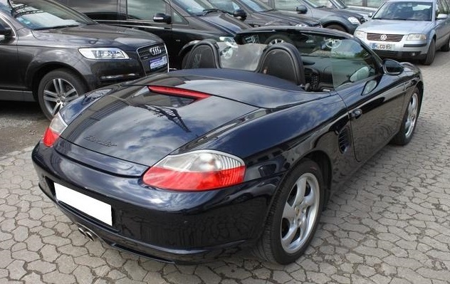 Left hand drive car PORSCHE BOXSTER (01/07/2005) - 