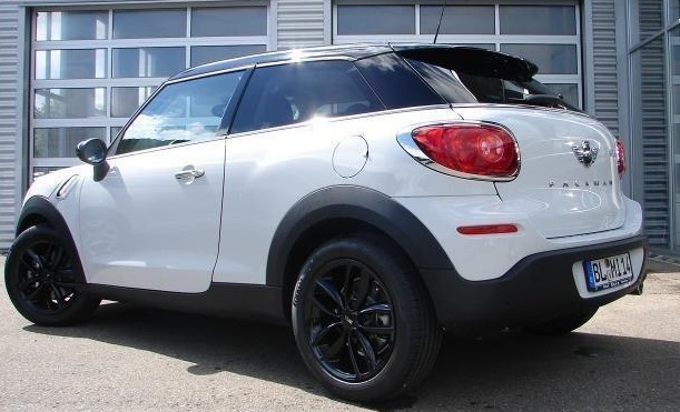 Left hand drive MINI PACEMAN 1.6 PETROL PACEMAN