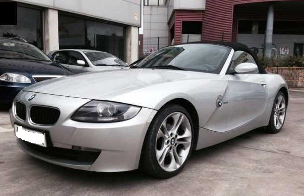 left hand drive BMW Z4 (01/04/2006) -  