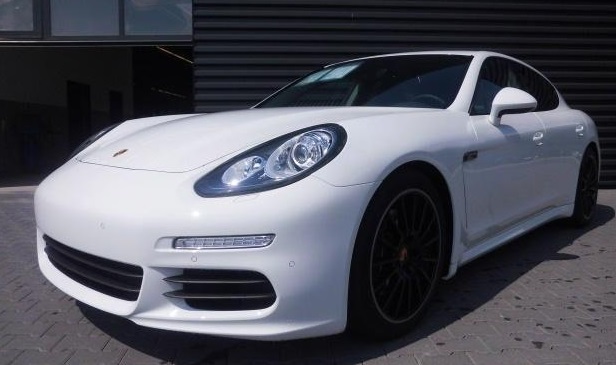 lhd PORSCHE PANAMERA (01/04/2012) - 