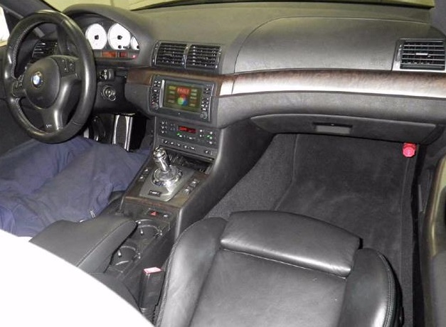 Left hand drive car BMW M3 (01/03/2005) - 