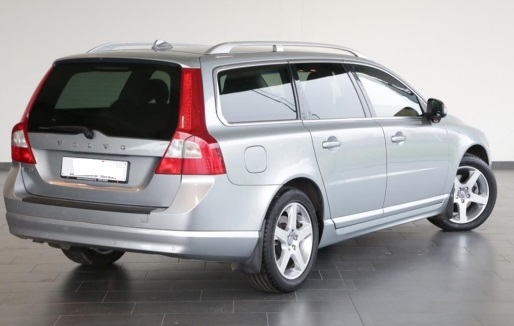 Left hand drive car VOLVO V70 (01/08/2009) - 