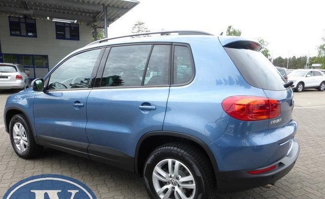 lhd car VOLKSWAGEN TIGUAN (01/03/2012) - 