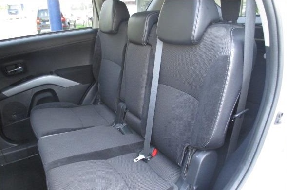 left hand drive MITSUBISHI OUTLANDER (00/00/0) -  