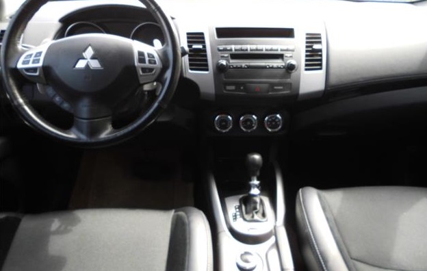 left hand drive MITSUBISHI OUTLANDER (01/07/2011) -  