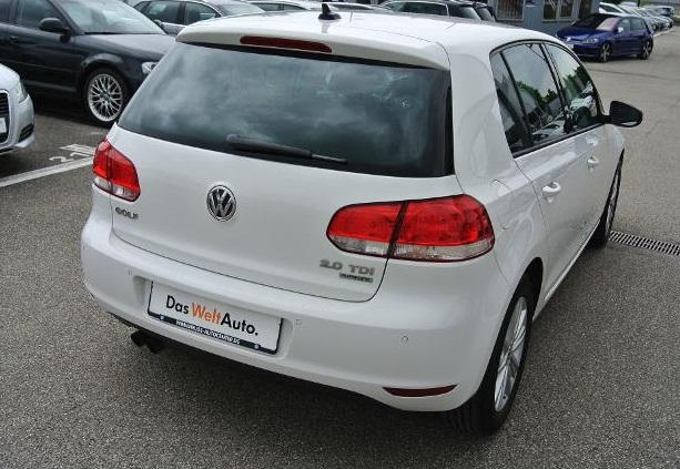 Left hand drive VOLKSWAGEN GOLF 2.0 TDI 140BHP BMT STYLE