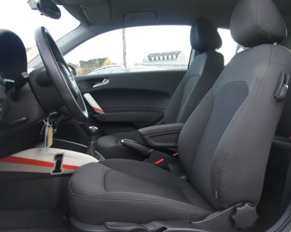 Left hand drive car AUDI A1 (01/02/2011) - 