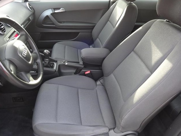 Left hand drive AUDI A3 1.6 TDI AMBIENTE