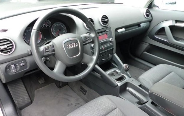 lhd car AUDI A3 (01/12/2010) - 