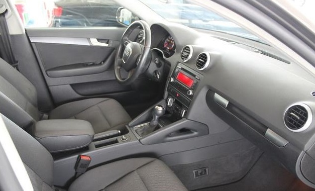 Left hand drive car AUDI A3 (01/10/2010) - 