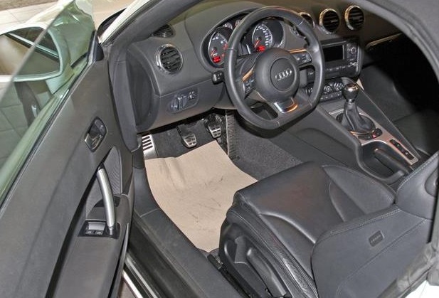 Left hand drive car AUDI TT (01/01/2008) - 