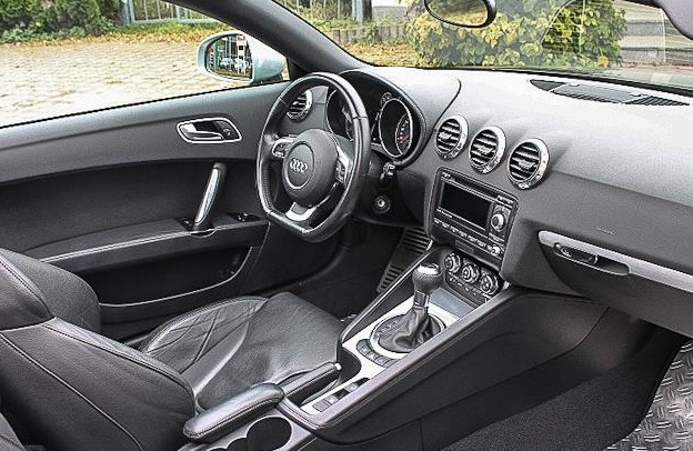 left hand drive AUDI TT (01/11/2007) -  