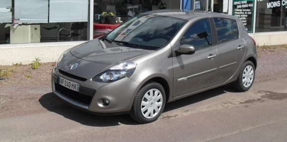 RENAULT CLIO (01/11/2009) - 