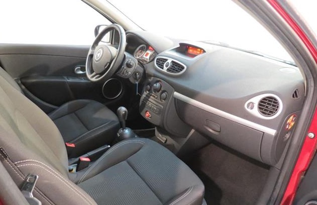 left hand drive RENAULT CLIO (01/12/2009) -  