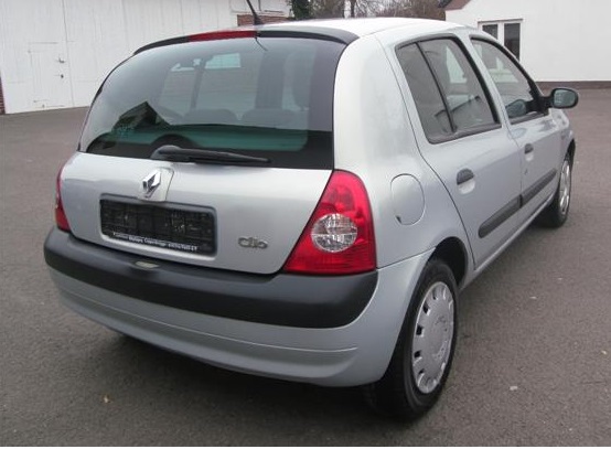 lhd car RENAULT CLIO (01/10/2001) - 