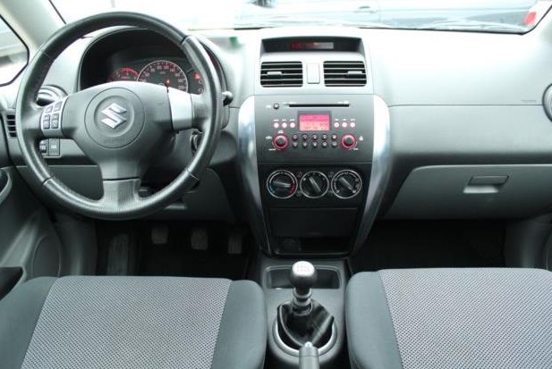 Left hand drive car SUZUKI SX-4 (01/09/2007) - 