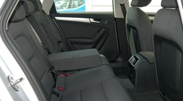 Left hand drive car AUDI A4 (01/01/2012) - 